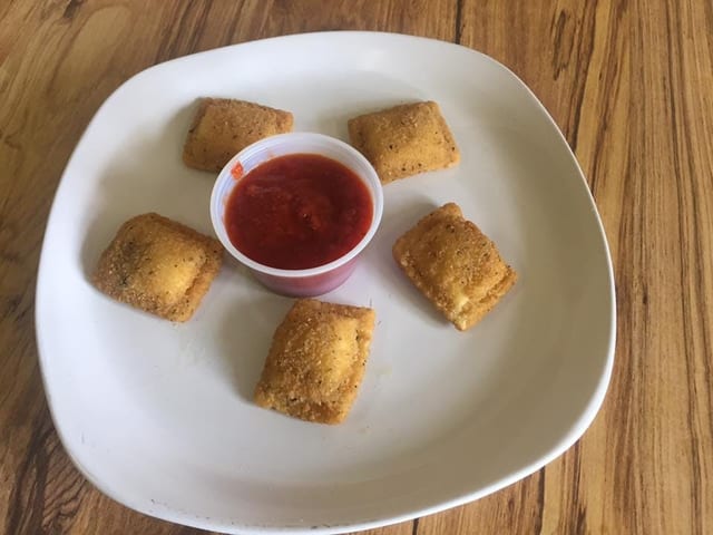Fried Ravioli (6 Pieces).