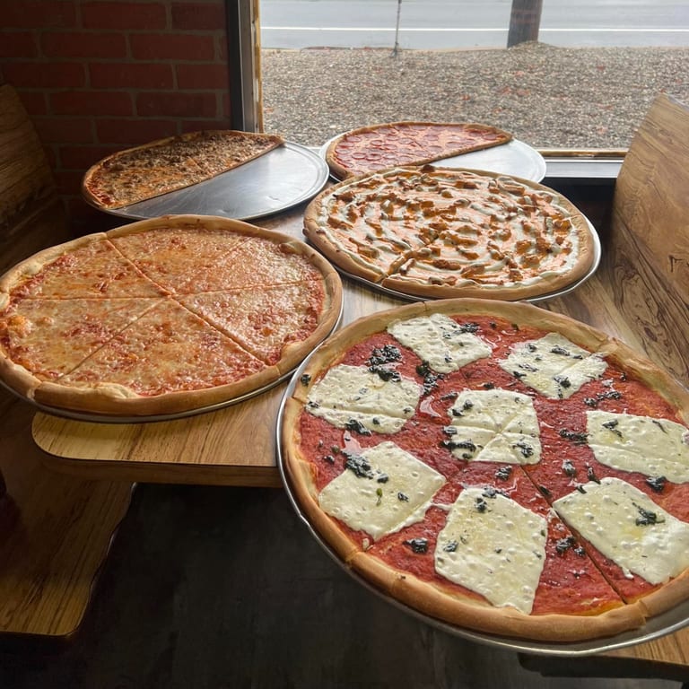 Reserve Your Table at Capri Pizza & Grill