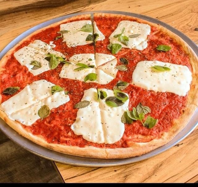 Margherita Pizza.