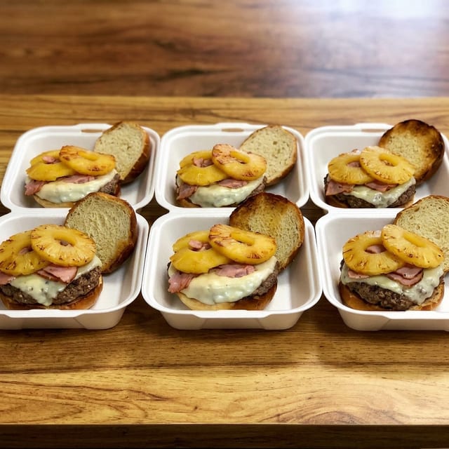 Hawaiian Burger (Burger).